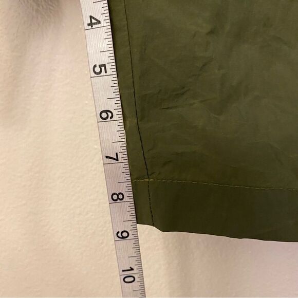 Nike Tech Essential Utility Shorts cargo Rough Green gorpcore nylon waterproof S - Picture 8 of 12